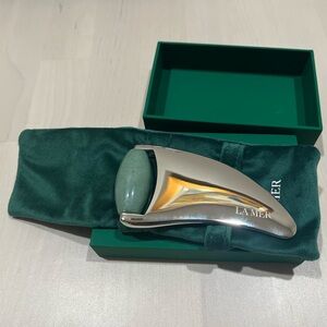 BN La Mer Jade roller massage tool